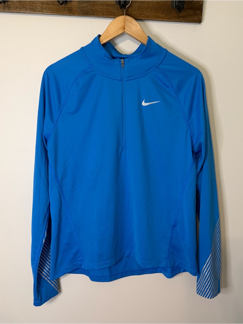 Nike Men’s Large Dri-FIT Running Half Zip Pullover Blue Reflective Swoosh Active